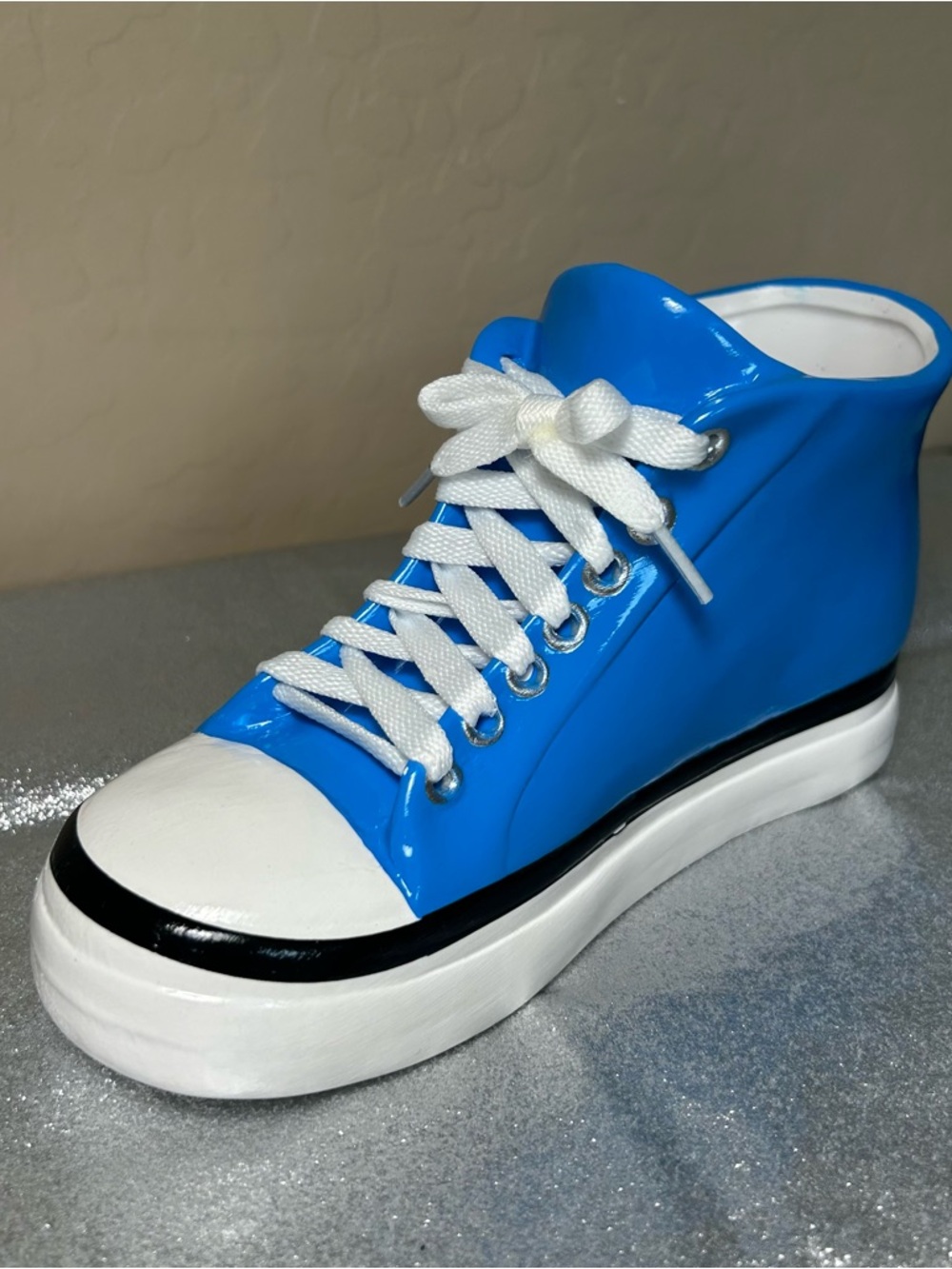Decor! Ceramic Blue High-Top Sneaker w/ White Laces decoration vase fun room EUC